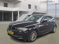 BMW 1-serie - 116i Business Line Ultimate Edition AUT NAVI LEDER