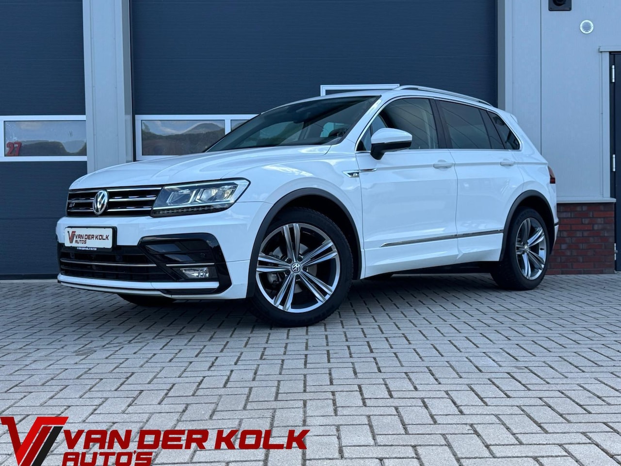 Volkswagen Tiguan - 1.5 TSI R-Line | Full LED | CarPlay | Navigatie | Climate | Adaptive cruise - AutoWereld.nl