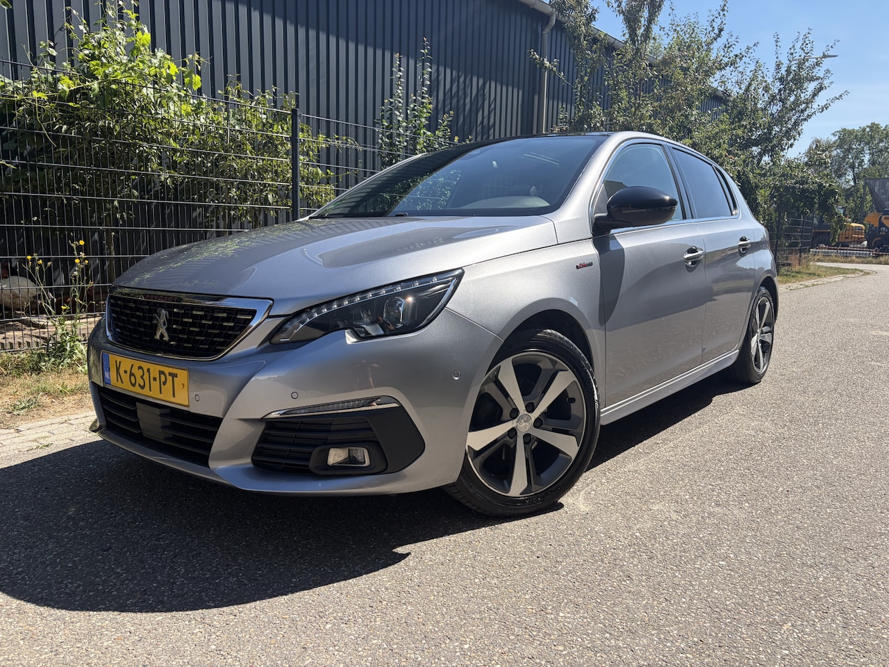 Peugeot 308 - 1.2 PureTech Blue Lease GT-Line / NAVI / CRUISE / PANORAMADAK / HALF LEER / 81dkm! NAP! - AutoWereld.nl