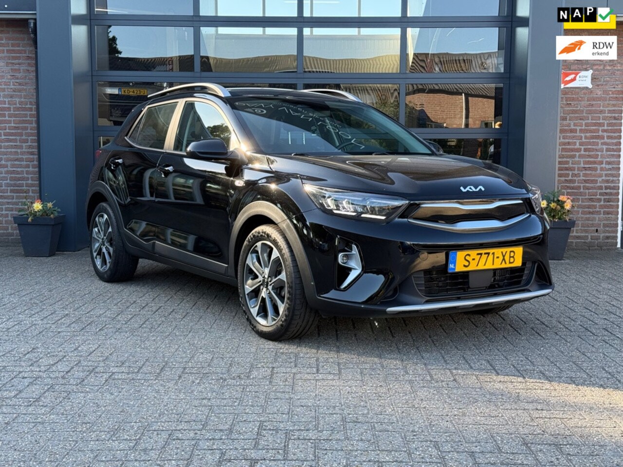 Kia Stonic - 1.0 T-GDi MHEV DynamicLine|apple|camera - AutoWereld.nl