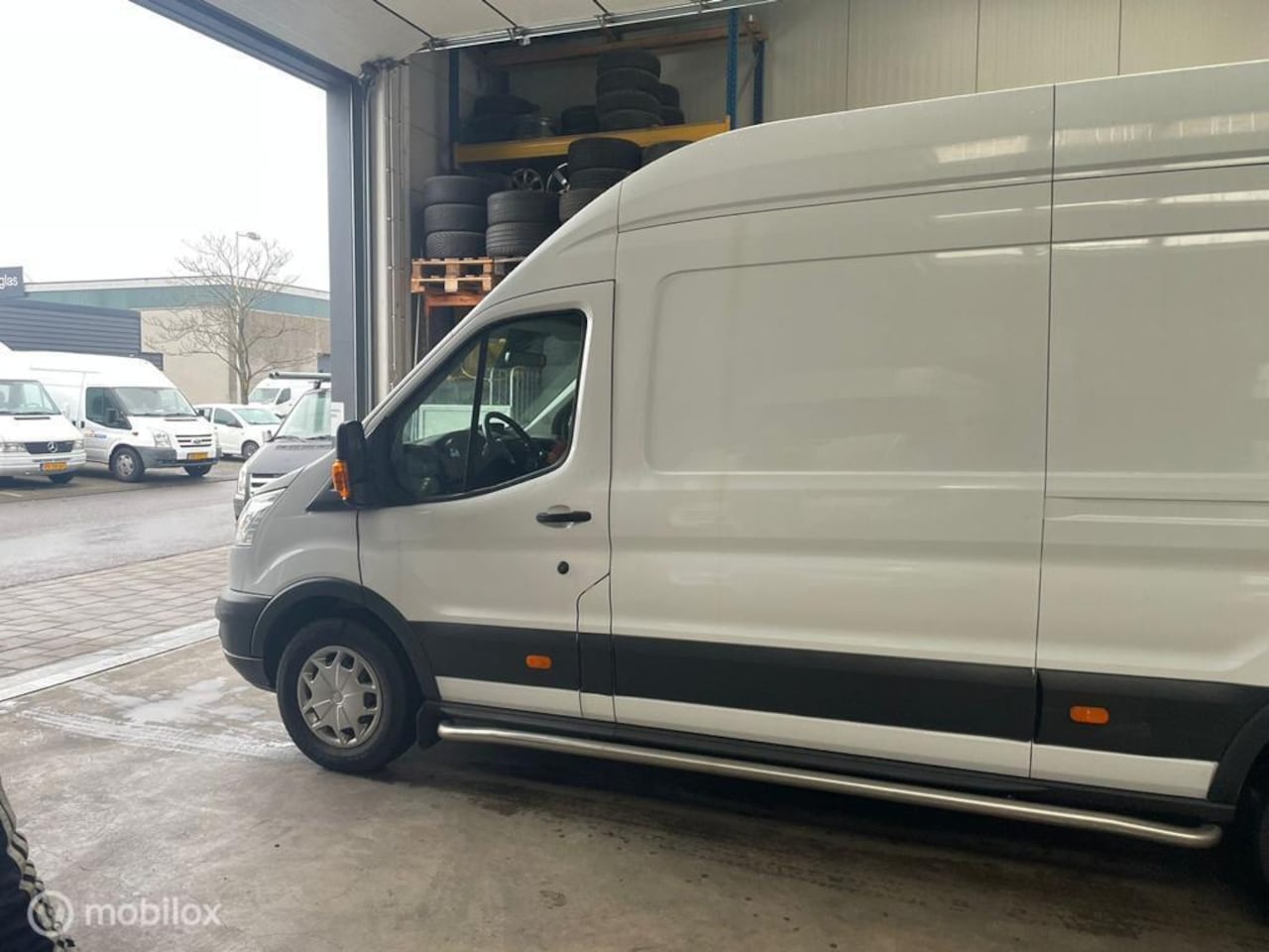 Ford Transit - 350 2.0 TDCI L4H3 Trend Euro 6 - AutoWereld.nl