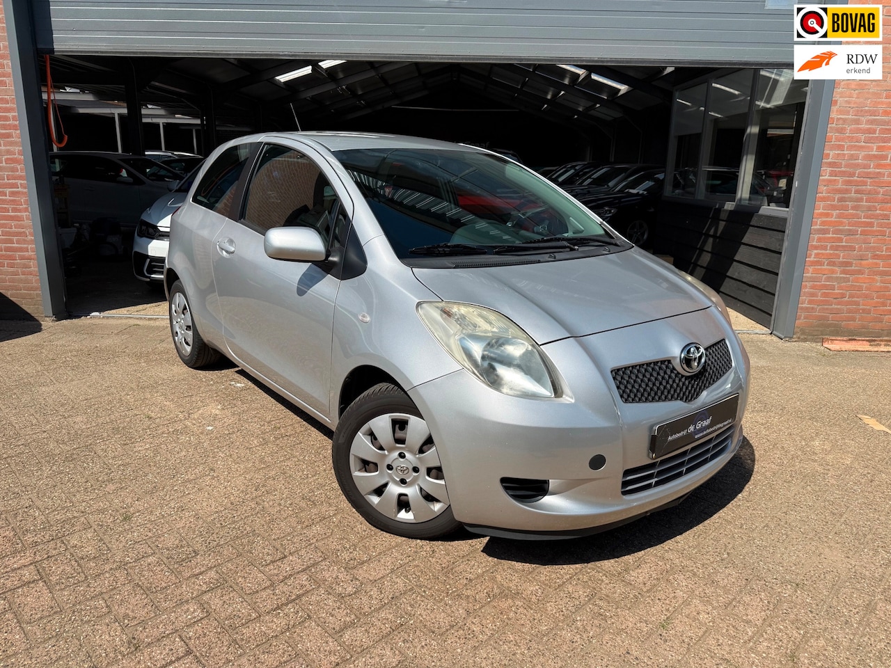 Toyota Yaris - 1.3 VVTi Terra| AIRCO/NW APK/ELEC-RAMEN - AutoWereld.nl