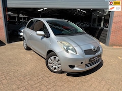 Toyota Yaris - 1.3 VVTi Terra| AIRCO/NW APK/ELEC-RAMEN