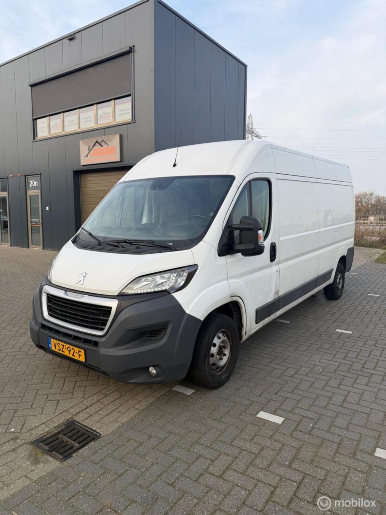 Peugeot Boxer - Bestel 335 2.0 BlueHDI L3H2 Pro Euro 6 - AutoWereld.nl