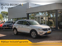 Volkswagen T-Roc - 1.0 TSI Style | Trekhaak | Climate Control | Adaptieve Cruise Control | Camera | Privacy G