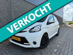 Toyota Aygo - 1.0 VVT-i Aspiration/Nieuwe APK en beurt