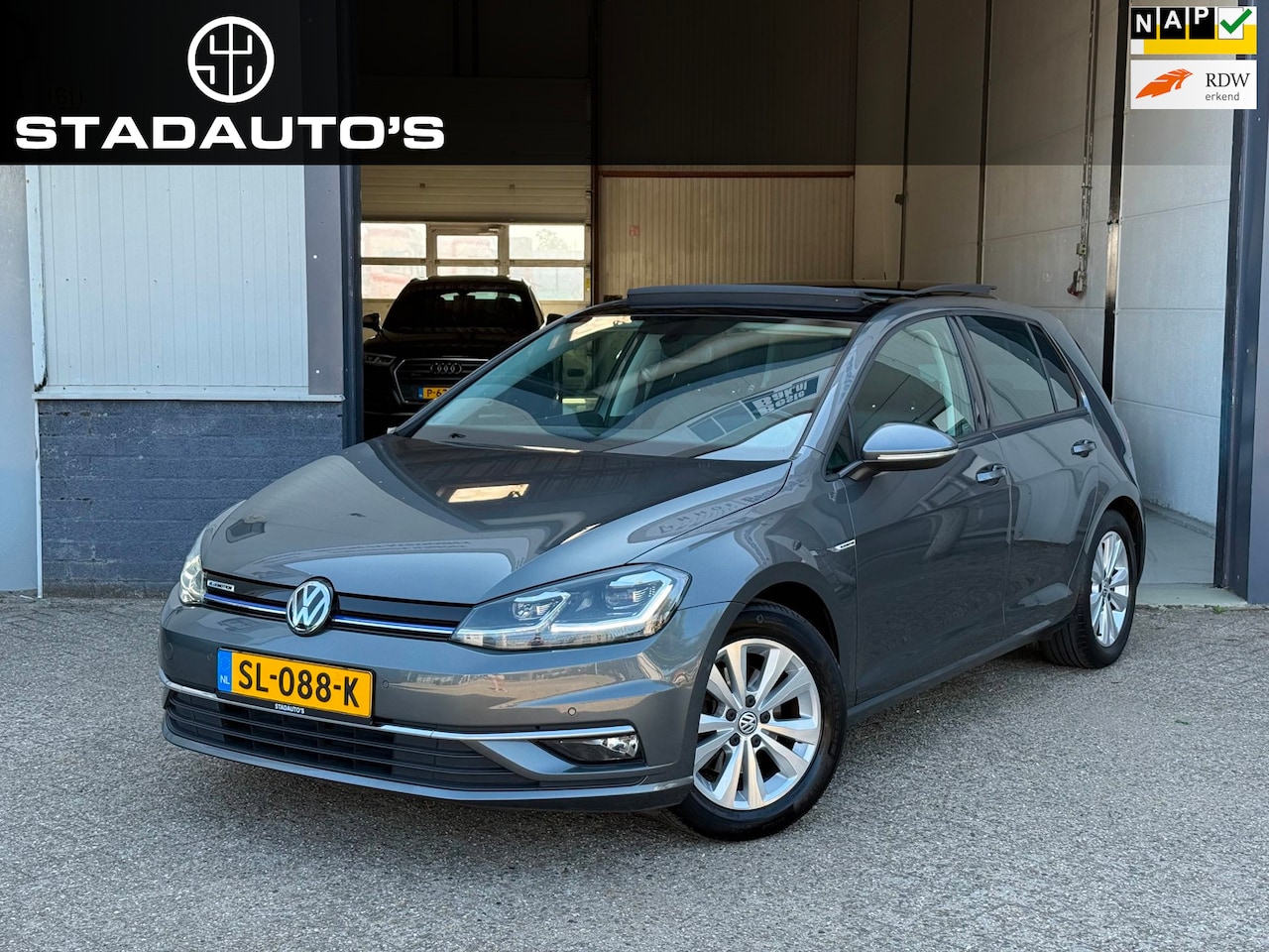 Volkswagen Golf - 1.5 TSI DSG Automaat Pano|LED|NAP|Carplay! - AutoWereld.nl