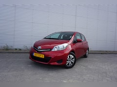Toyota Yaris - 1.0 VVT-i Aspiration Airco / Navi / Camera / BT / Elektr. ramen / NAP