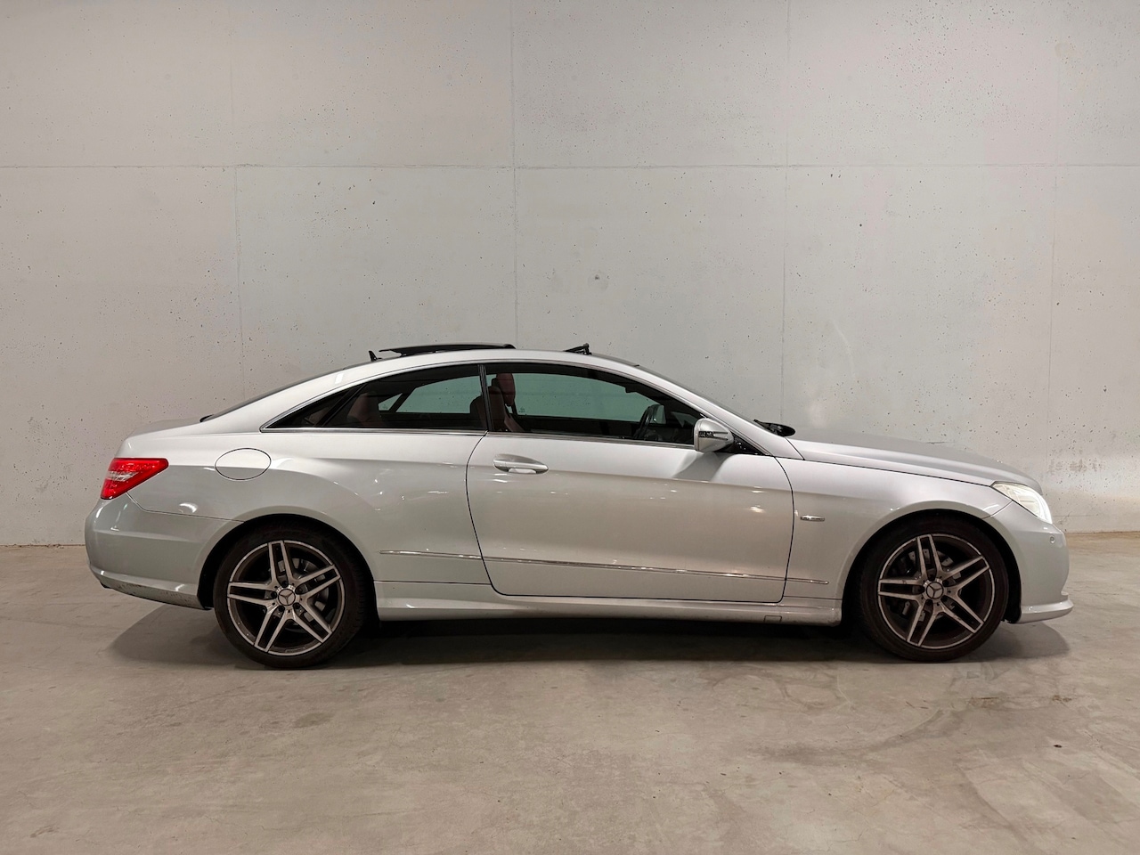 Mercedes-Benz E-klasse Coupé - 350 CGI Elegance Pano Aut. Leer Memory - AutoWereld.nl