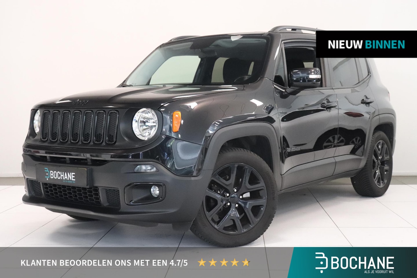 Jeep Renegade - 1.6 E-Torq Night Eagle II | Airco | Parkeersensor | Trekhaak | Navigatie | All Season band - AutoWereld.nl