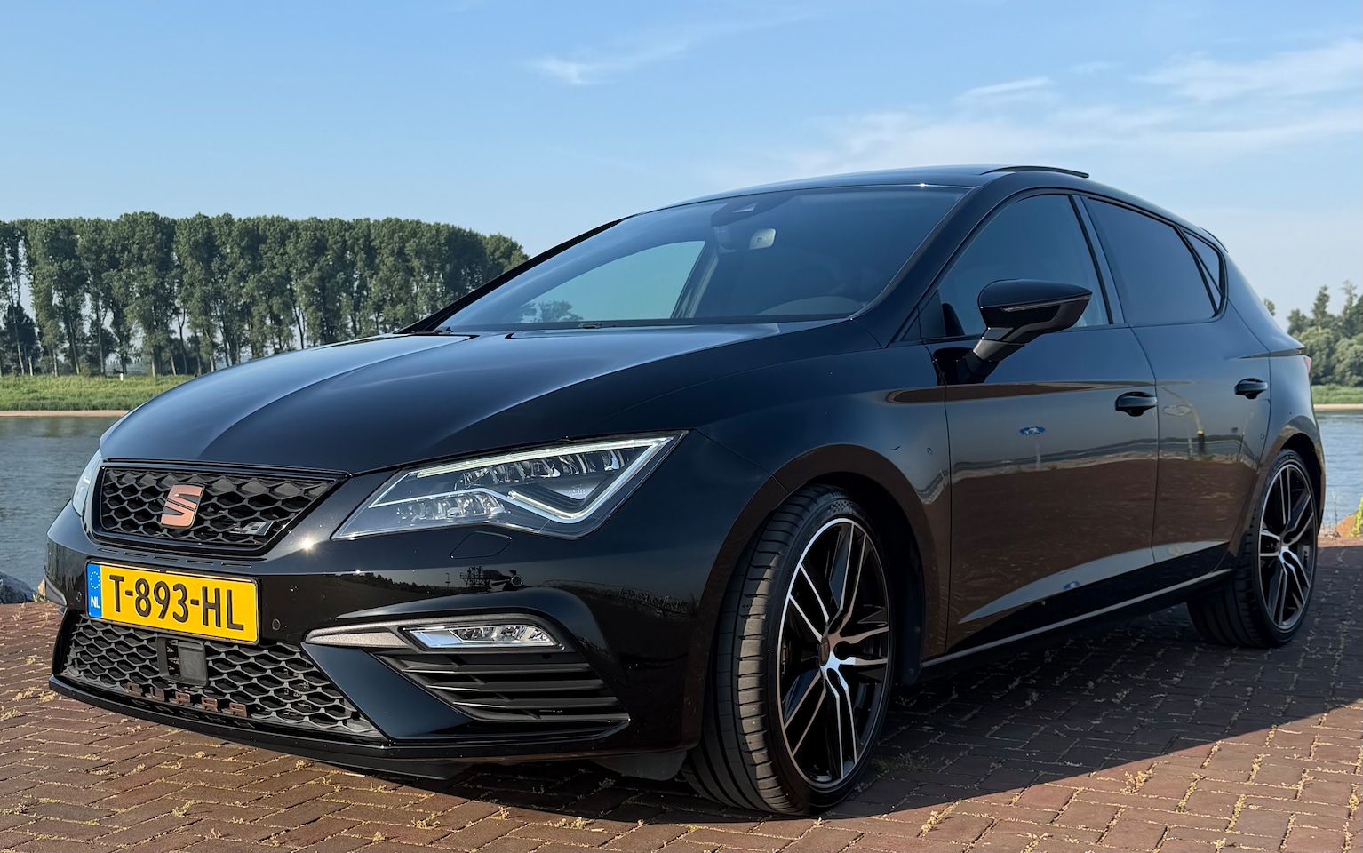SEAT Leon ST - 2.0 TSI CUPRA - AutoWereld.nl