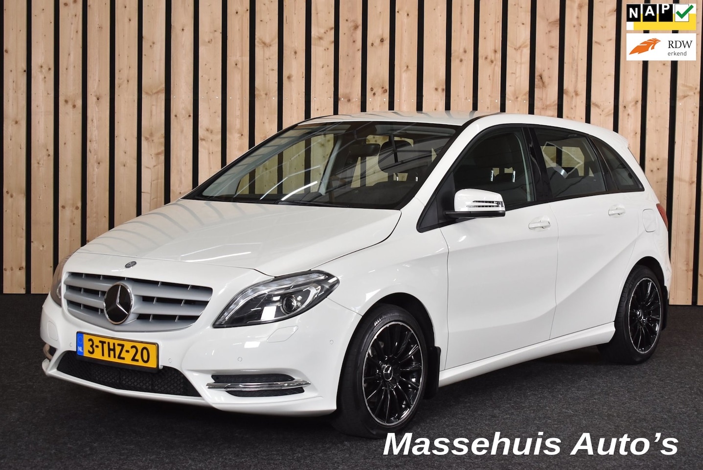 Mercedes-Benz B-klasse - 180 Ambition Automaat 77dkm NL-auto 2e eig. Trekhaak Xenon Cruise Airco + Nwe APK - AutoWereld.nl