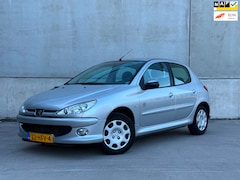 Peugeot 206 - 1.4 Génération, 5-deurs NAP, Airco, uniek