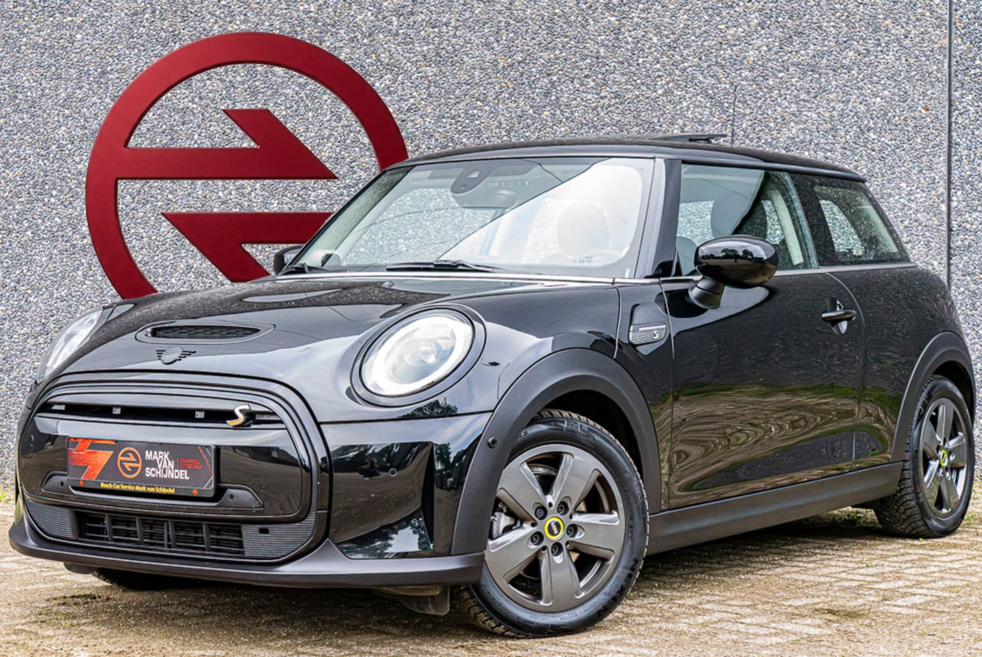 MINI Electric - Mini 3-Deurs (f56) Cooper SE 33 Kwh / Pano / Sportstoelen / Harman Kardon / Apple Carplay - AutoWereld.nl