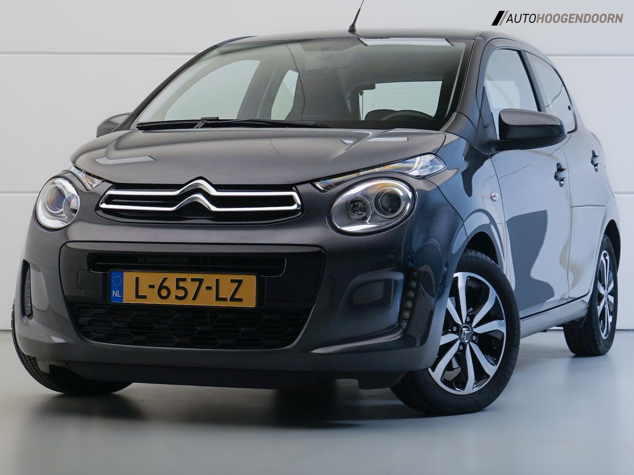 Citroën C1 - 1.0 VTi Shine Sport (APPLE CARPLAY,CAMERA,LM-VELGEN,CRUISE,AIRCO,COMFORT-STOELEN,LED,TOPCO - AutoWereld.nl