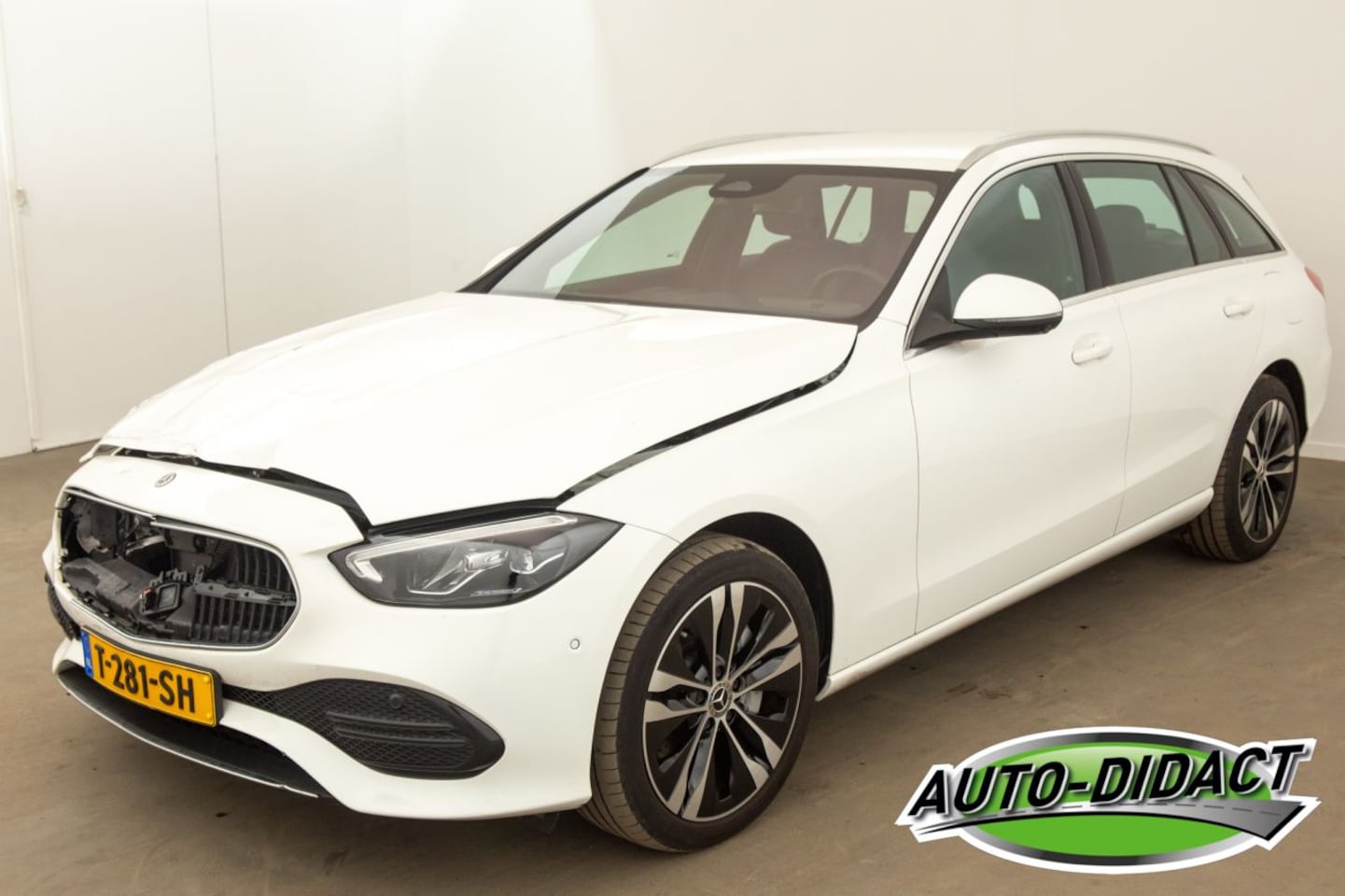 Mercedes-Benz C-klasse - 300e Automaat 78.347 km NAP Camera Navi Leder Luxury Line - AutoWereld.nl