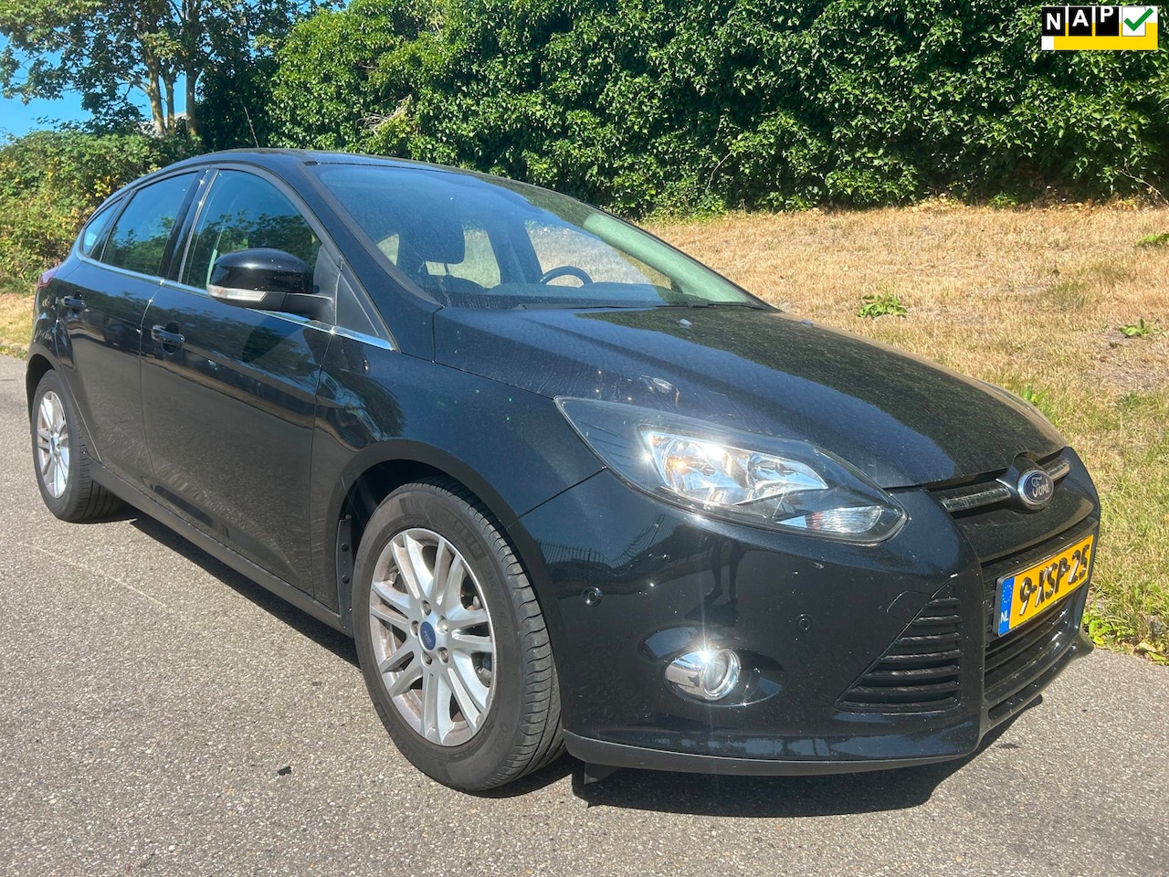 Ford Focus - 1.0 EcoBoost Edition Plus - Clima - Cruise - Navi - PDC - Trekhaak - AutoWereld.nl