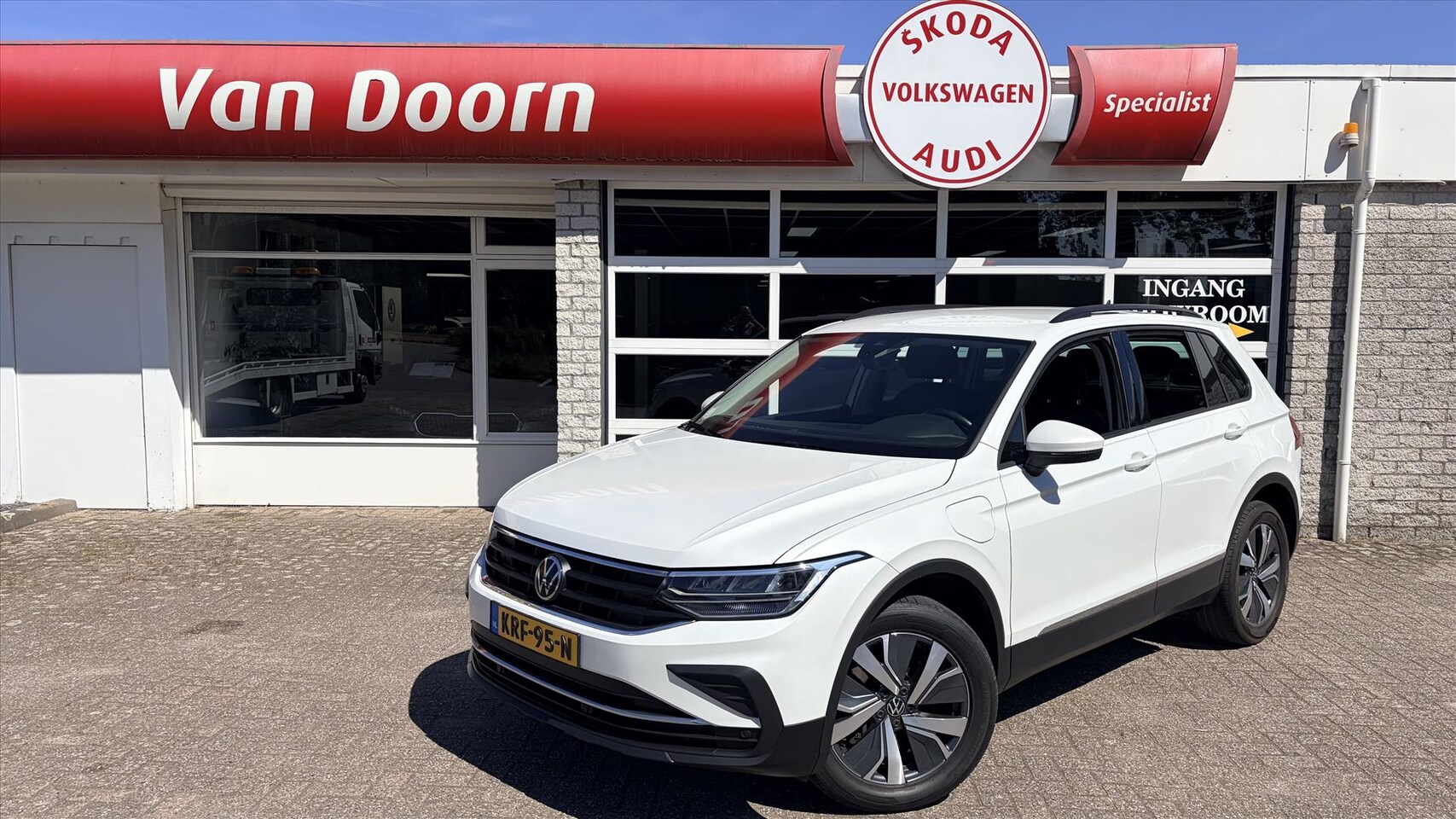 Volkswagen Tiguan - 1.4 TSI eHybrid 245pk DSG Life Business - AutoWereld.nl