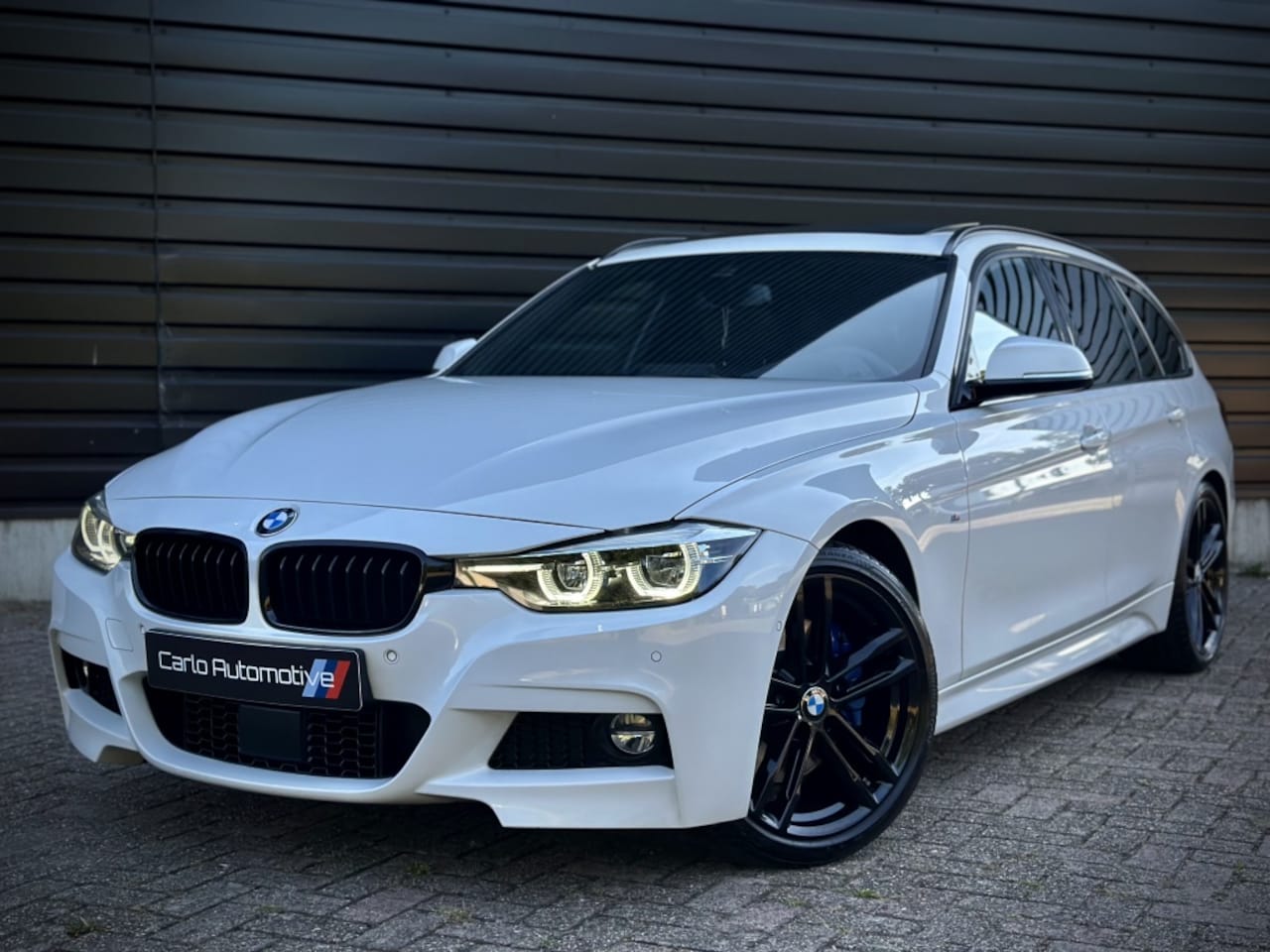 BMW 3-serie Touring - 320i M-Sport PANO|H/K|HUD|VIRTUAL|DODEHOEK|CAMERA - AutoWereld.nl