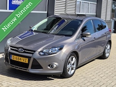 Ford Focus - 1.0 EcoBoost 125pk Titanium schuif / kanteldak