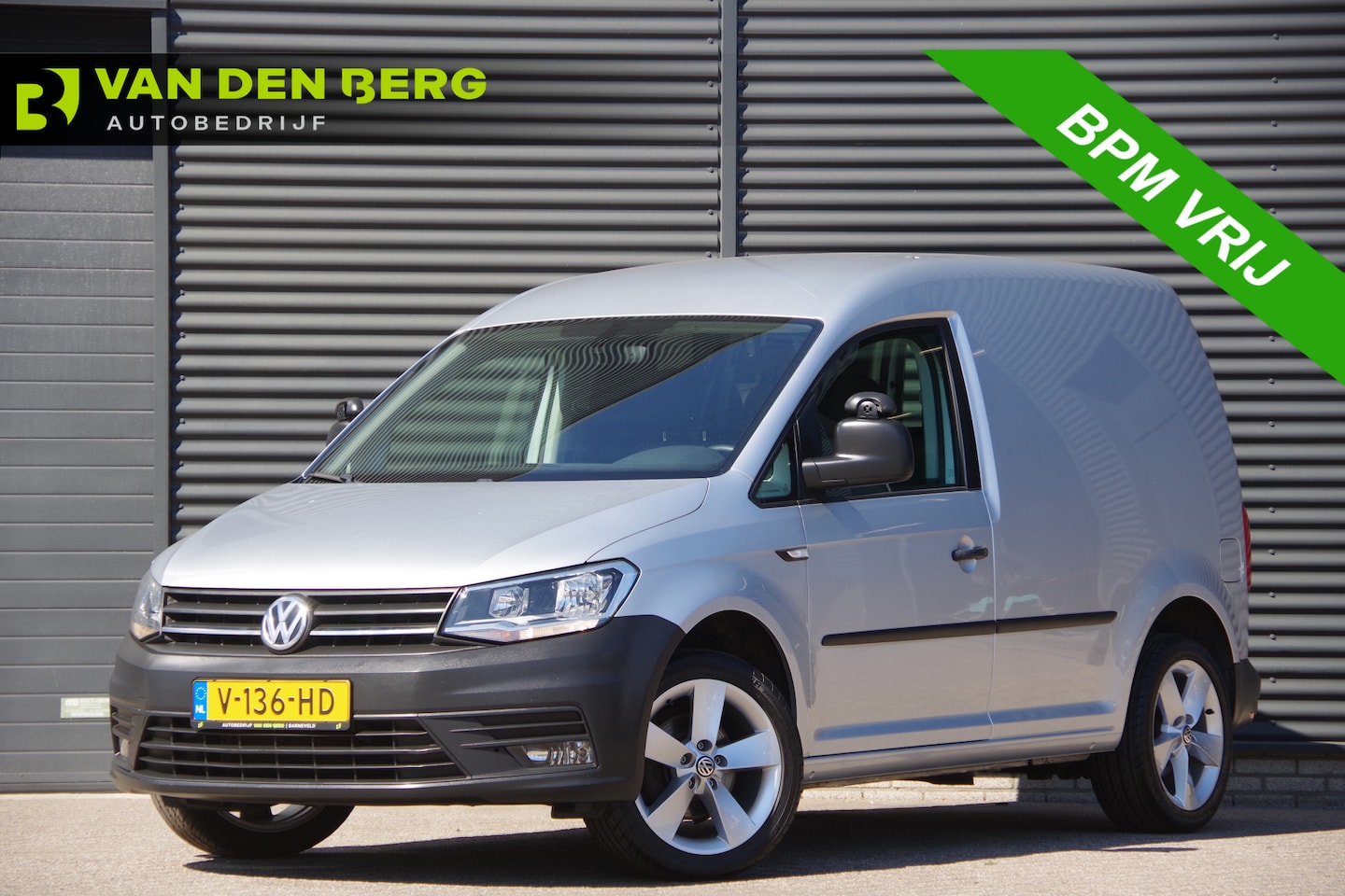 Volkswagen Caddy - 2.0 TDI L1 TREKHAAK, AIRCO, CRUISE CONTROL, PARKEERSENSOREN, NL AUTO, NAP - AutoWereld.nl