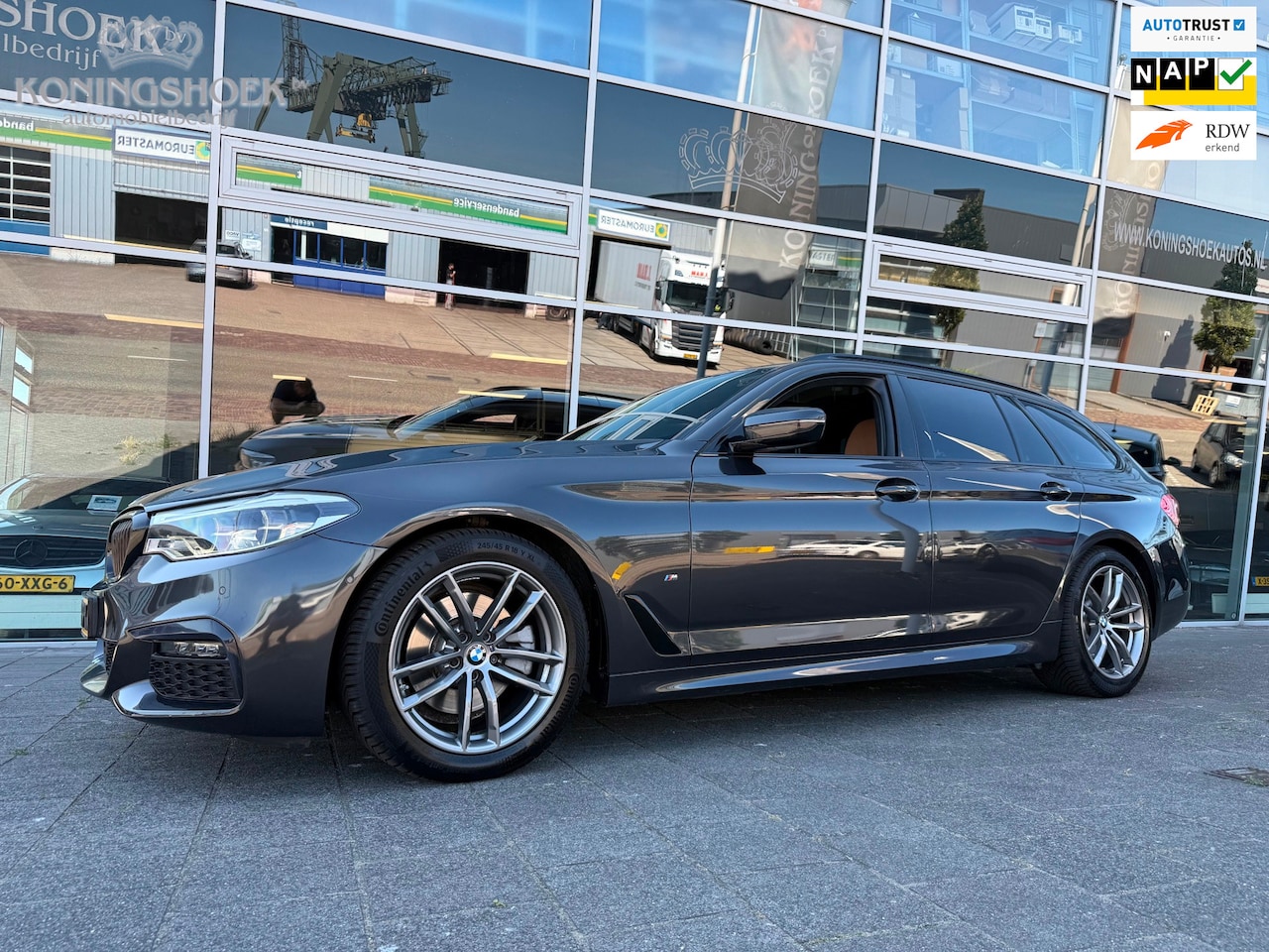 BMW 5-serie Touring - 520i M Sport High Executive Edition - AutoWereld.nl