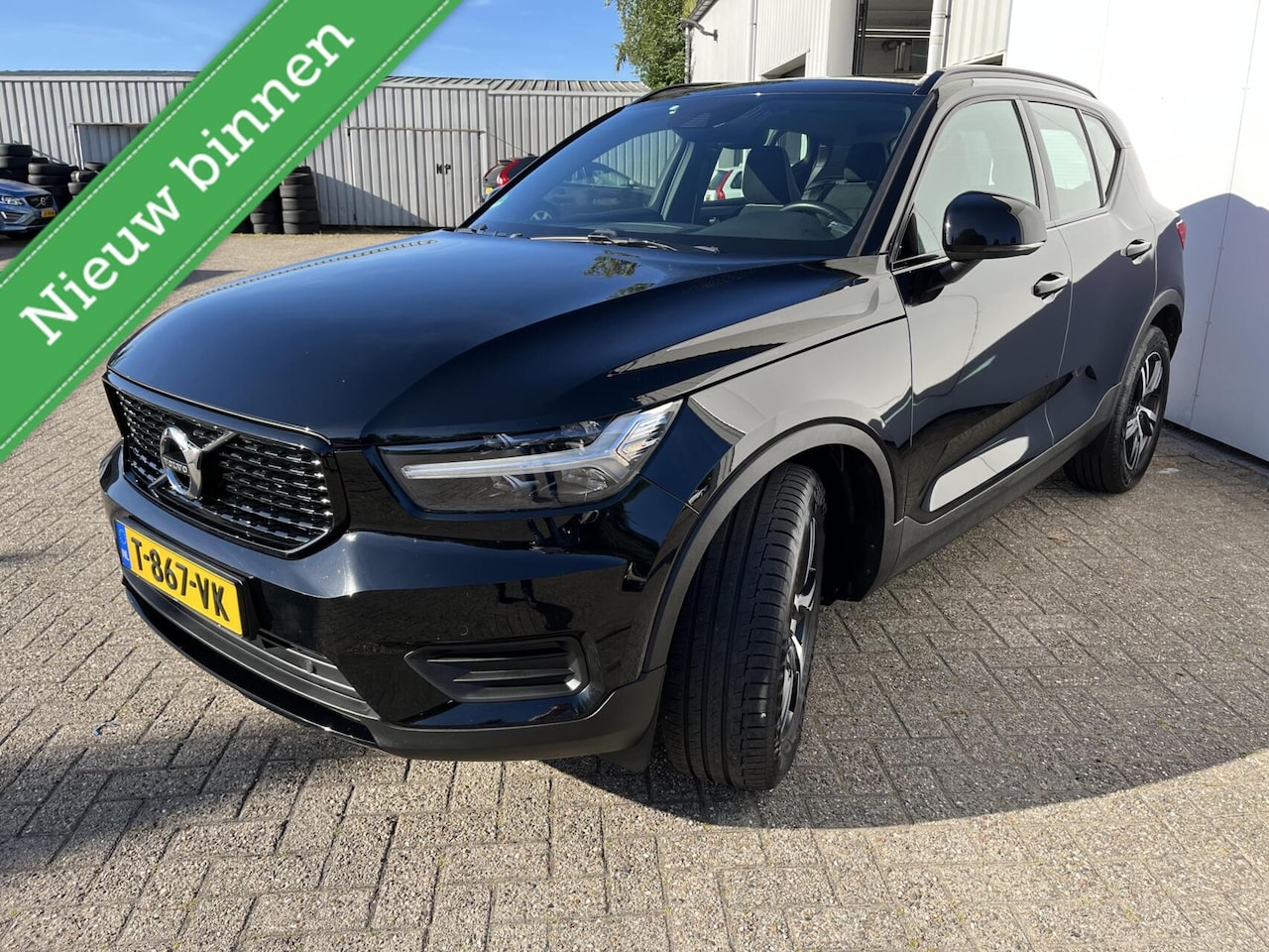 Volvo XC40 - 1.5 T3 R-Design|Pas V/A|Pano|Stelverw. - AutoWereld.nl