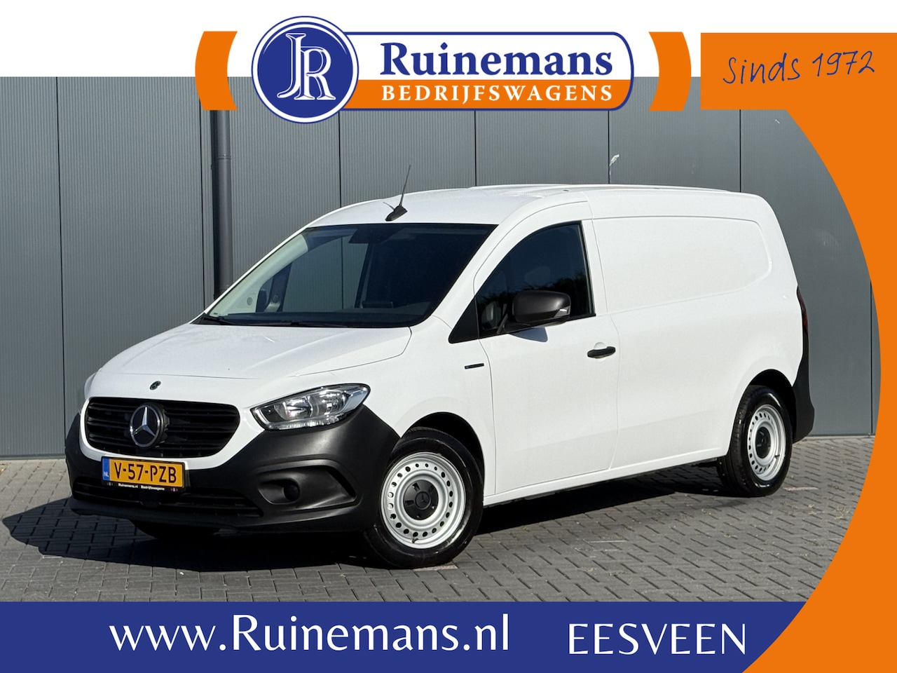 Mercedes-Benz eCitan - 112 Pro 51 kWh / L2H1 / TREKHAAK / 3-ZITS / **3.698 KM!!** / CAMERA / CRUISE / ECC / CARPL - AutoWereld.nl