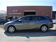 Opel Astra Sports Tourer - 1.2 Business Edition airco nieuwe apk inruil mogelijk