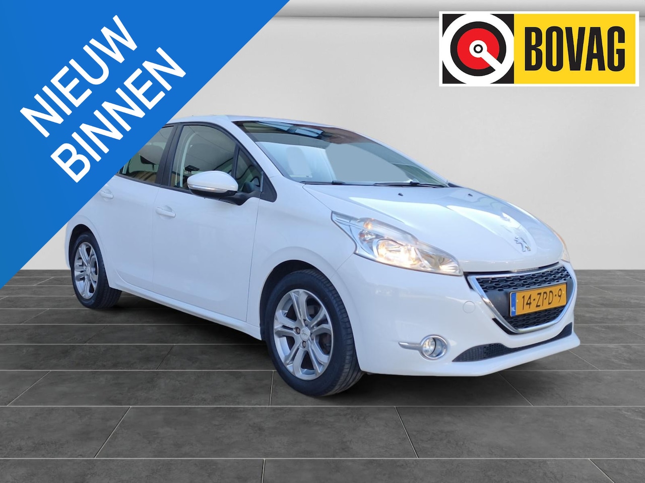 Peugeot 208 - 1.2 VTi Access Navigatie Parkeerhulp Airco Cruise-Control - AutoWereld.nl