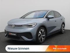 Volkswagen ID.5 - Pro Business Advantage 77 kWh 204PK SOH 96, 5%, Panoramadak, Trekhaak, Matrix LED-Verlicht