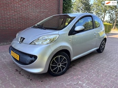 Peugeot 107 - 1.0-12V XR