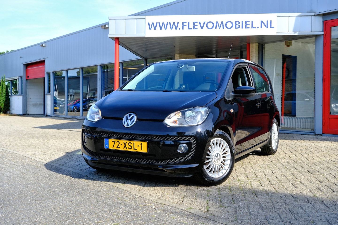 Volkswagen Up! - 1.0 high up! BlueMotion 5-drs Navi|Airco|LMV - AutoWereld.nl