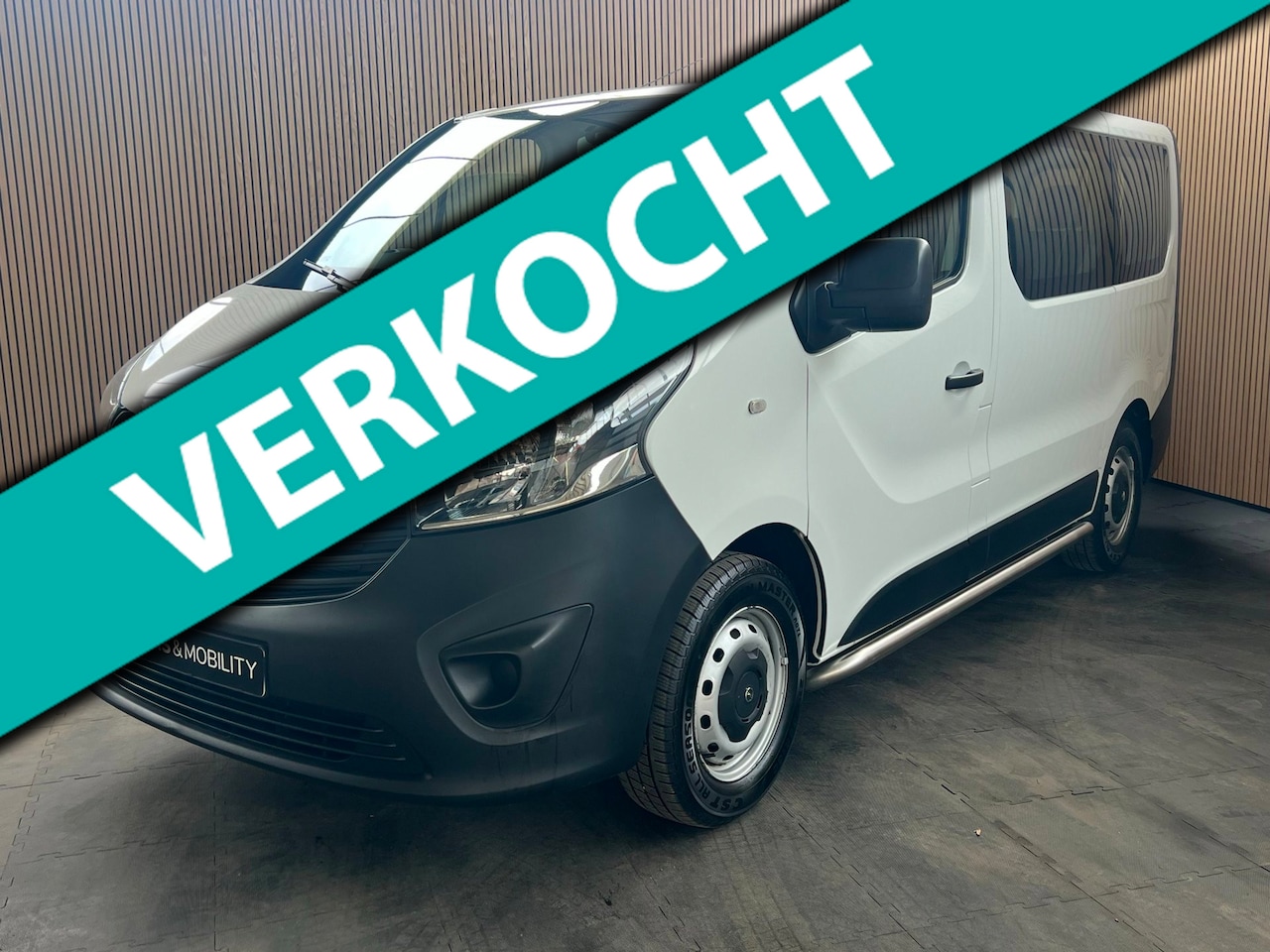 Opel Vivaro Combi - 9-persoons – direct inzetbaar – ideaal voor taxi of vervoer – rijklaar - AutoWereld.nl