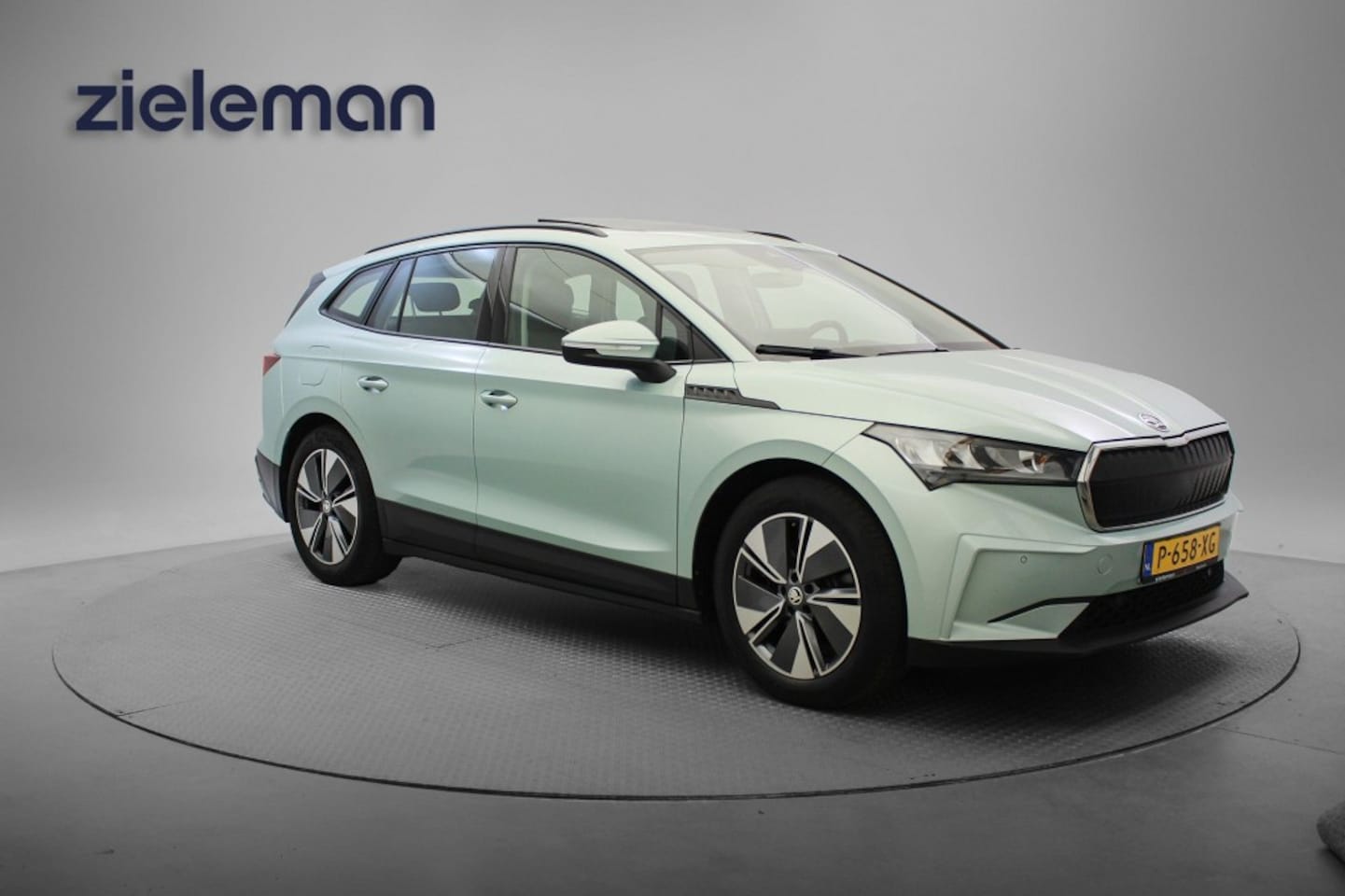 Skoda Enyaq iV - 60 - Panorama, Carplay, Camera, SOH 90.69% - AutoWereld.nl