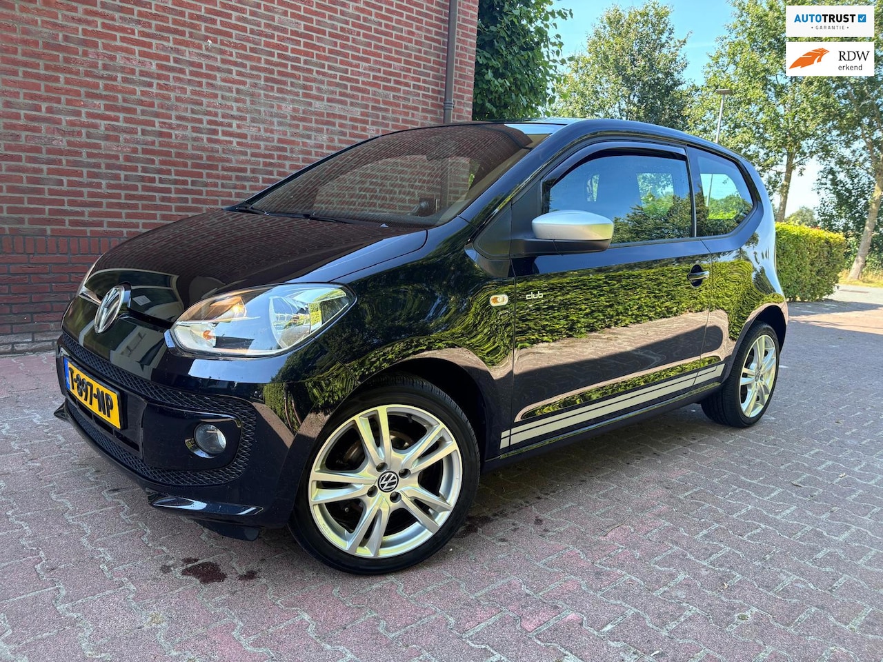 Volkswagen Up! - 1.0 Club Uitvoering! Highline! BlueMotion - AutoWereld.nl