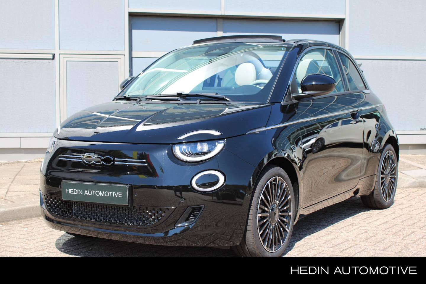 Fiat 500 C - La Prima 42 kWh | Pack Top Plus | Camera | Climate Control | 17" LM Velgen | - AutoWereld.nl