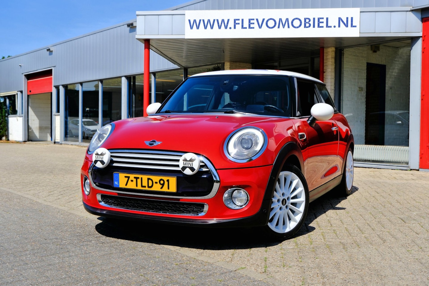 MINI 3-Deurs - 1.5 Cooper Chili Nav|Sportstoelen|Leder|Cam|Adapt.Cruise|LMV - AutoWereld.nl
