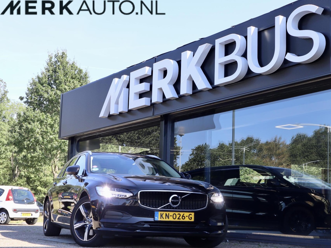 Volvo V90 - 2.0 T5 Momentum 2.0 T5 Momentum, Crème lederen bekleding - AutoWereld.nl