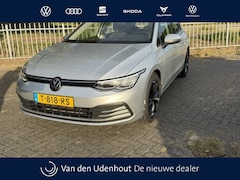 Volkswagen Golf - 1.0 eTSI Life DSG Navigatie, achteruitrijcamera