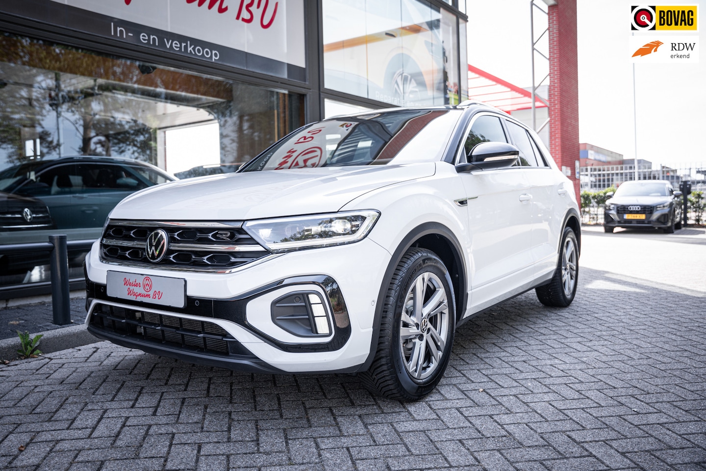Volkswagen T-Roc - 1.0 TSI R-Line | Navi | Camera | PDC | Cruise | LED | Virtual cockpit - AutoWereld.nl