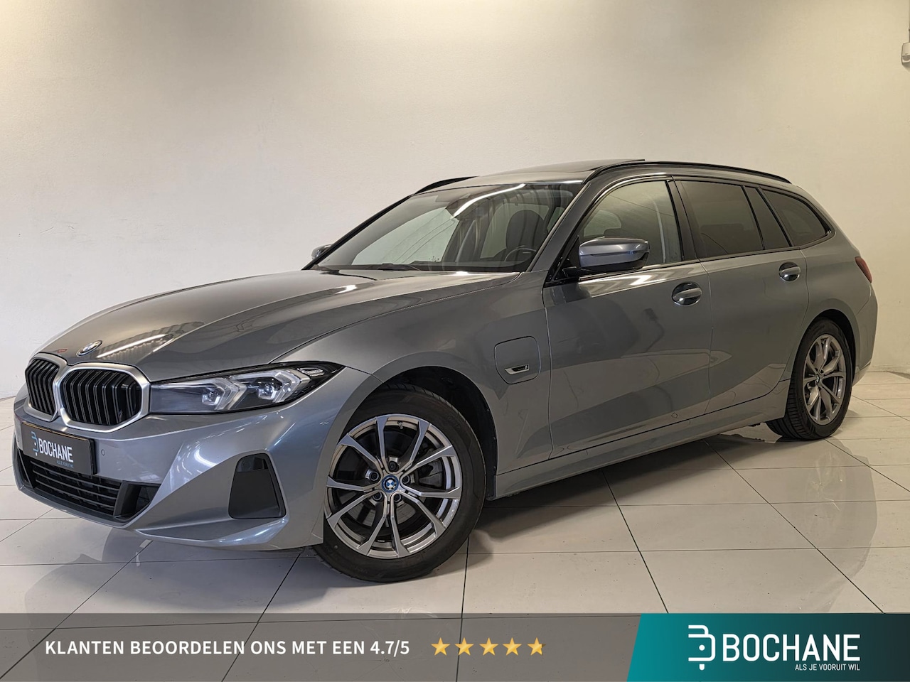 BMW 3-serie Touring - 330e xDrive | Panoramadak | Trekhaak | Elektrische Achterklep | 96% SOH - AutoWereld.nl