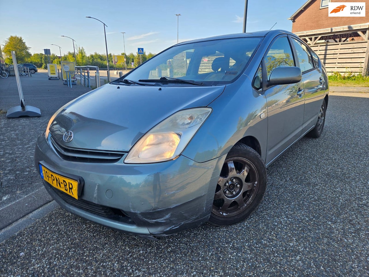 Toyota Prius - 1.5 VVT-i EXPORT-HANDEL - AutoWereld.nl