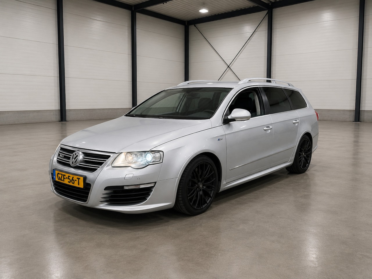 Volkswagen Passat Variant - 3.6 R36 3.6 R36 - AutoWereld.nl
