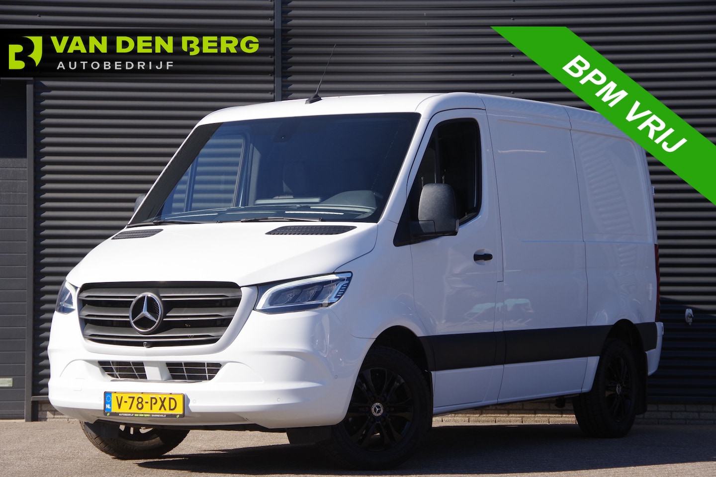 Mercedes-Benz Sprinter - 317 1.9 CDI L1H1 RWD AUT. LED, TREKHAAK, LEDER, 360 CAMERA, STANDKACHEL, STOELVERWARMING, - AutoWereld.nl