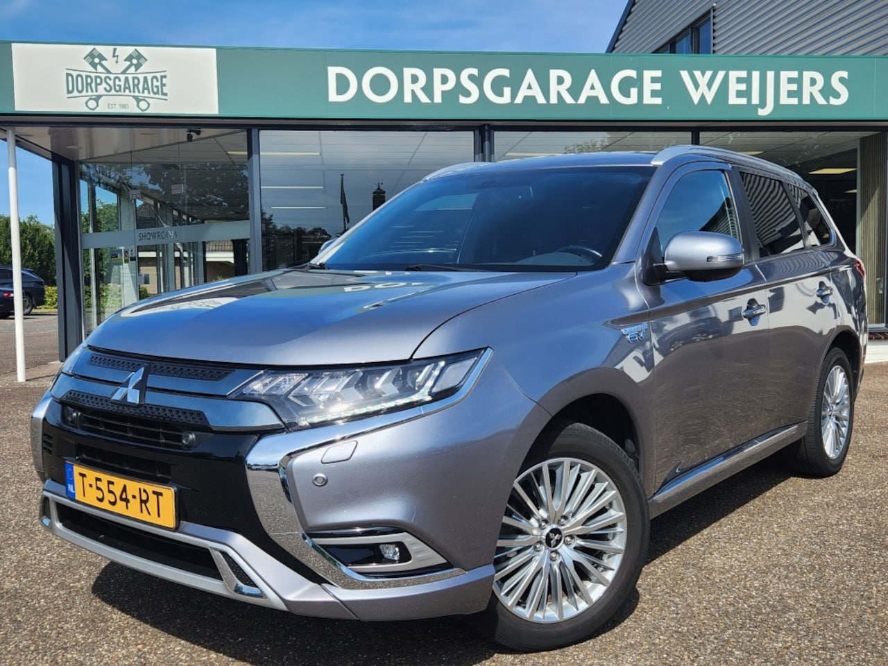 Mitsubishi Outlander - 2.4 PHEV S-EDITION Trekhaak, Clima, Cruise, Leder, 18 inch LM, Android/Apple - AutoWereld.nl