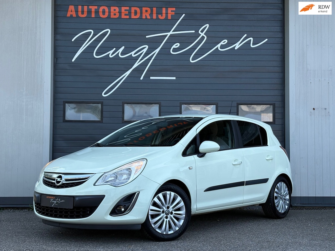 Opel Corsa - 1.4-16V Edition|Cruise|Navi|Airco - AutoWereld.nl