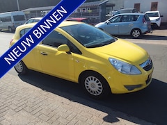 Opel Corsa - 1.2-16V Essentia