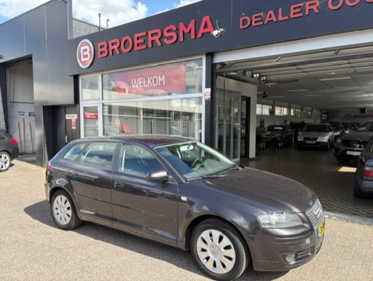 Audi A3 Sportback - 1.6 FSI Attraction NETTE AUDI * NW APK * - AutoWereld.nl