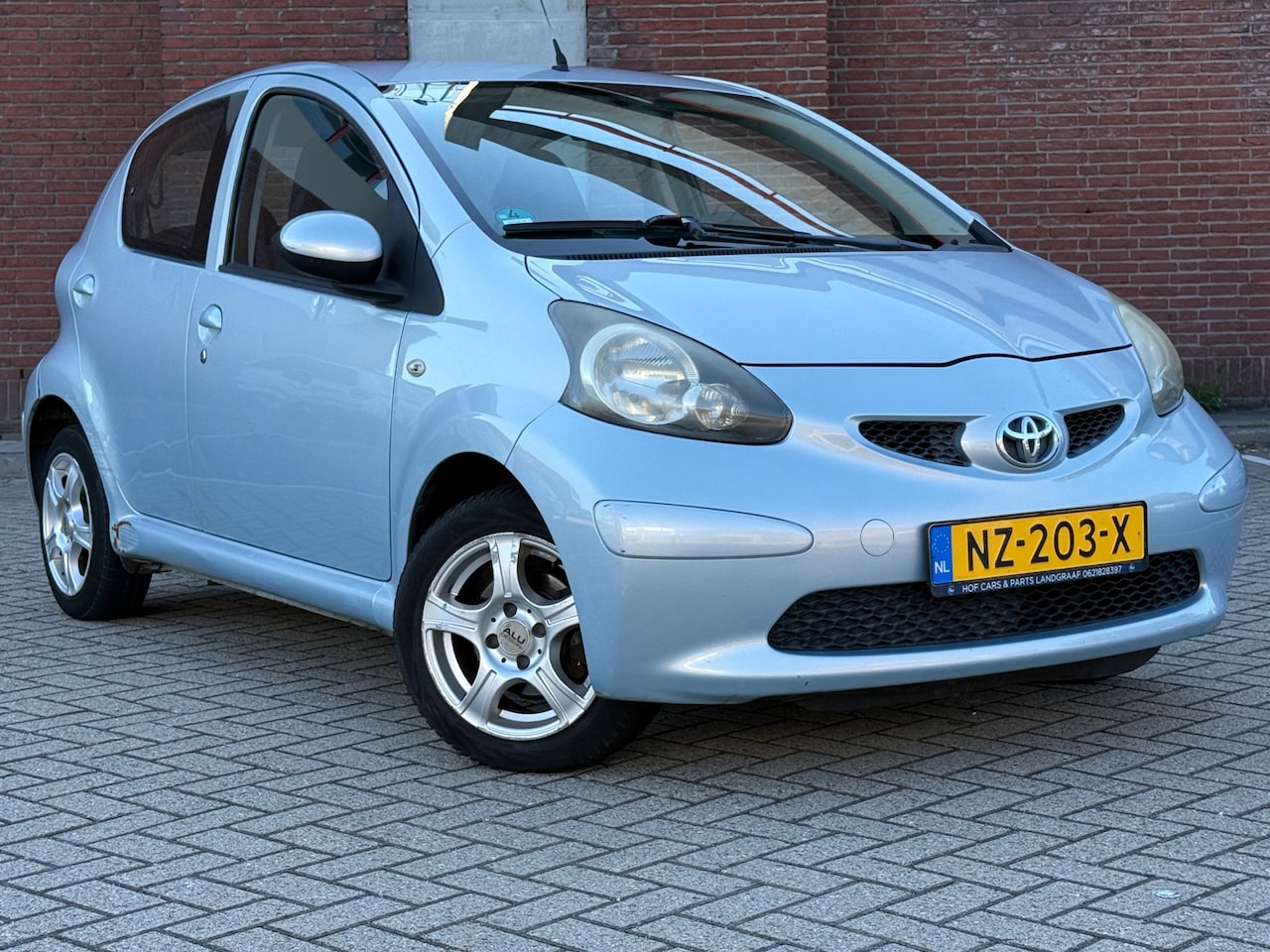 Toyota Aygo - 1.0-12V +|5DRS|AIRCO|NAVI|INRUILKOOPJE - AutoWereld.nl